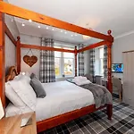 The Coppice - Including Off-site Health Club