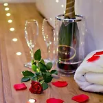 The Coppice - Including Off-site Health Club