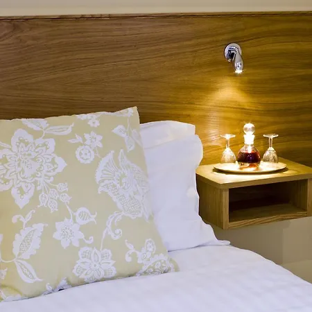 The Coppice - Including Off-site Health Club Guest house 4*