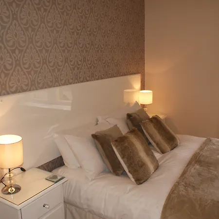 The Coppice - Including Off-site Health Club 4*