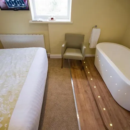 Guest house The Coppice - Including Off-site Health Club