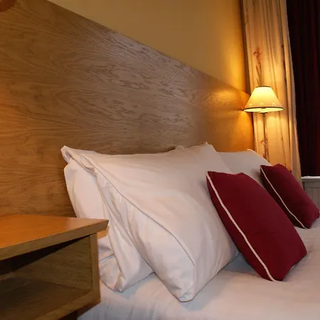 بيت ضيافة The Coppice - Including Off-site Health Club 4*