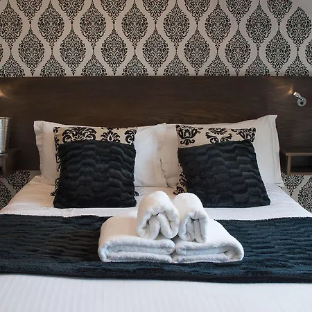 The Coppice - Including Off-site Health Club Guest house Windermere