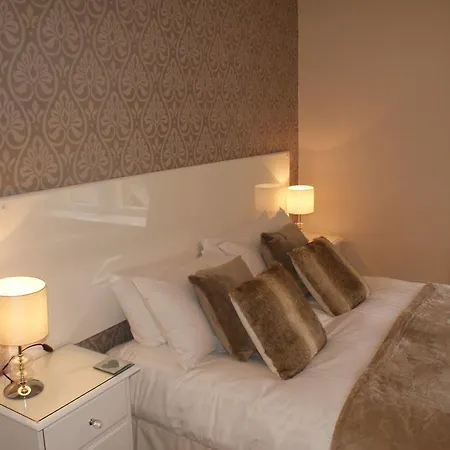 Guest house The Coppice - Including Off-site Health Club 4*