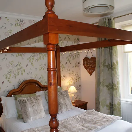 The Coppice - Including Off-site Health Club