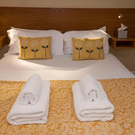 The Coppice - Including Off-site Health Club