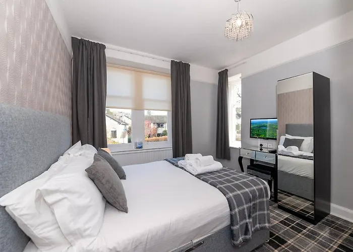 The Coppice - Including Off-site Health Club Guest house