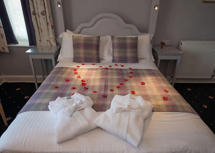 The Coppice - Including Off-site Health Club Guest house